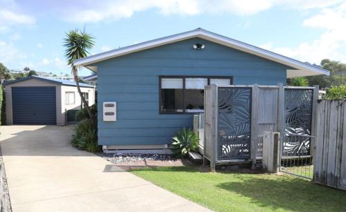 Whangamata House | The Blue Beach Bach