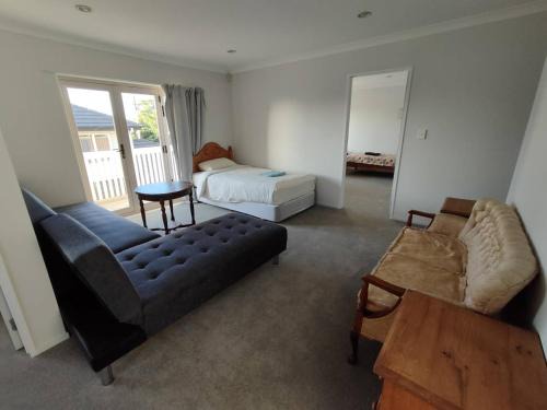 Mount Albert House | 5 Bedroom House