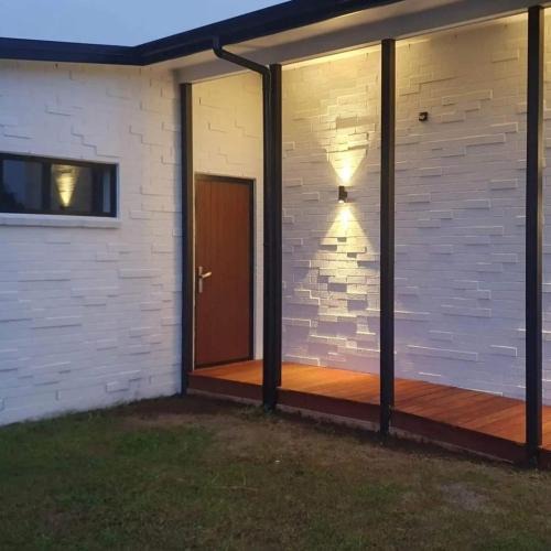 Te Aroha House | Stylish townhouse