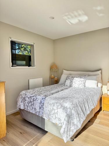 Avonhead House | Christchurch Bright Private Room Near Airport