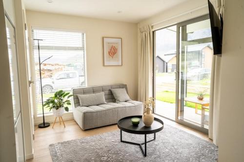 Kawarau Falls House | Southern Peaks Hideaway