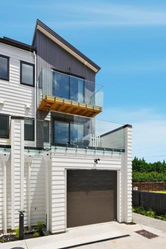 Mount Wellington Villa | Waipuna Comfort & Convenience 3-Bedrooms Villa