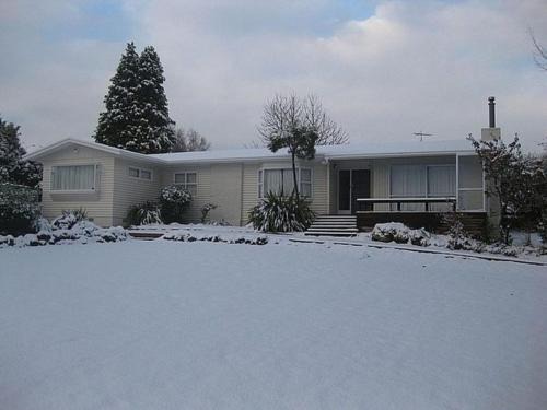 Ohakune House | Kune Crib - Ohakune Holiday Home near Turoa