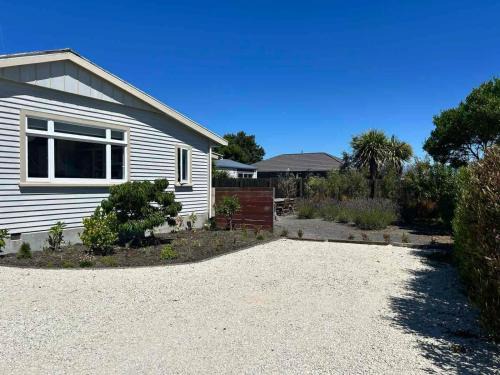 Kaikoura House | Spacious, Sunny, Homely - KK03219