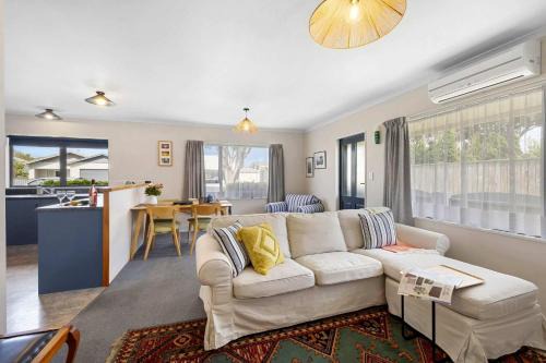 Fitzroy House | Beach Cottage on Record