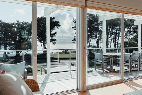 Kuaotunu House | Kuaotunu Beach Four Bedroom House