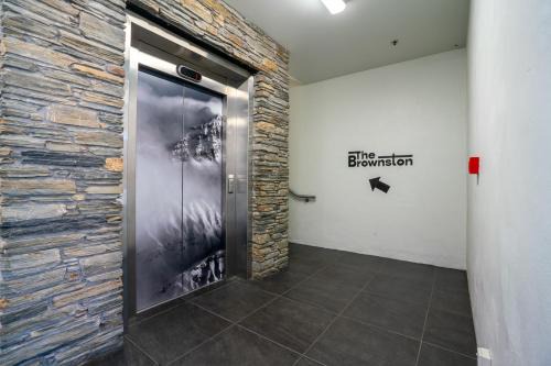 Wanaka Hostel | The Brownston Hostel