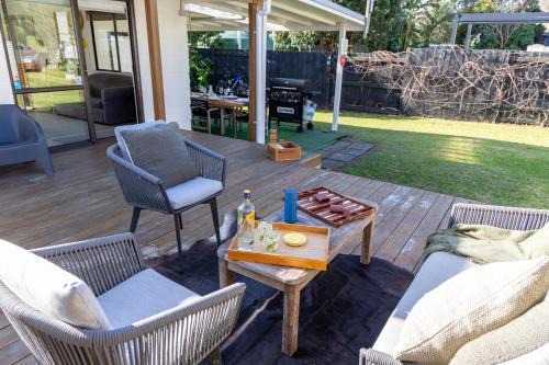 Whiritoa House | Ronas - Whiritoa Beach Bach