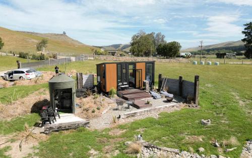 Timaru District House | Field and Fleece Farm Stay by Tiny Away