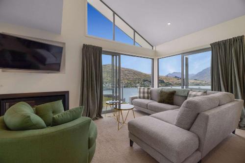 Frankton House | Lakeview Loft Queenstown