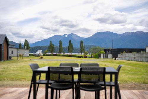 Te Anau House | Breaksea Basecamp - Te Anau Holiday Home