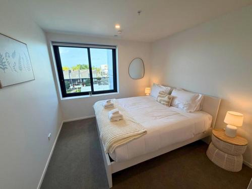Christchurch City Centre Apartment | Minimalist City Stay at Manchester Street
