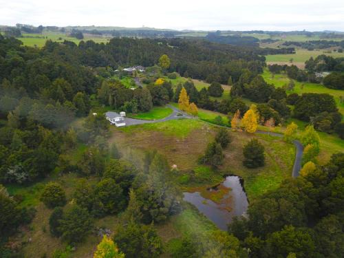 Taheke House | Saint Karas Retreat Cottage