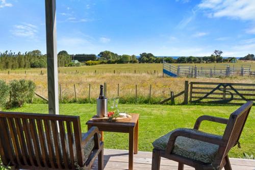 Tataraimaka House | Weld Cottage - Sustainable lifestyle property