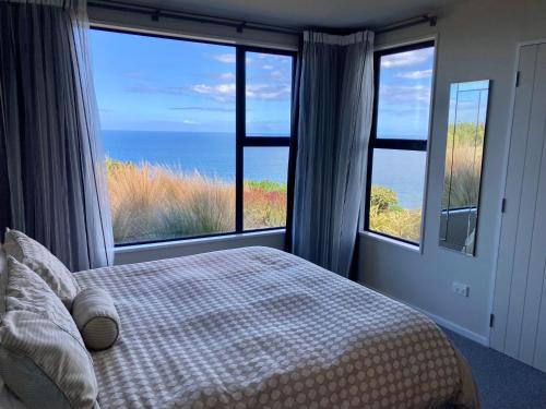 St. Clair Bed & Breakfast | Oceanview Haven B&B