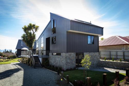 Lake Tekapo Apartment | Ard Sonas- Art House