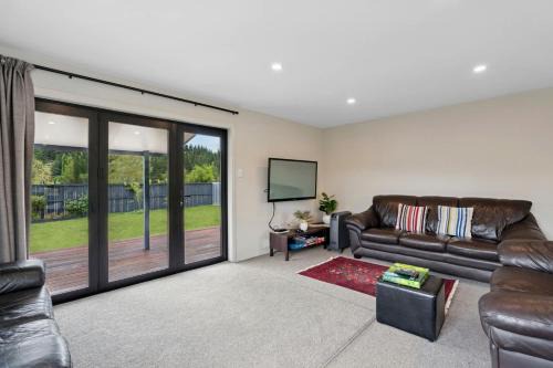 Lowburn House | Central Oasis