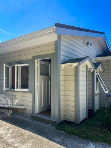Ruby Bay House | Ruby Bay Beach Sleepout - 30 mins from Abel Tasman