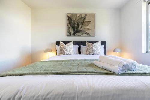 Spreydon Apartment | 6BR Home Walk to Wolfbrook Arena and Hagley Park