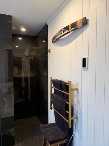 Kelvin Heights Apartment | The Olde Whiskey Room