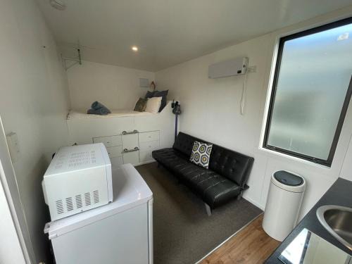 Lake Hawea Apartment | The Bothy by the lake