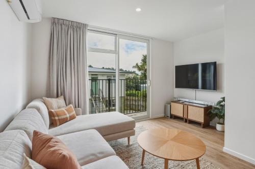 Dunedin City Centre Apartment | Modern 3-Story Inner-City Sanctuary