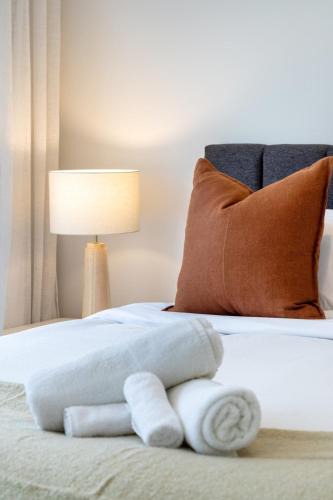 Christchurch City Centre Apartment | Park in the Garage - Walk to the Stadium