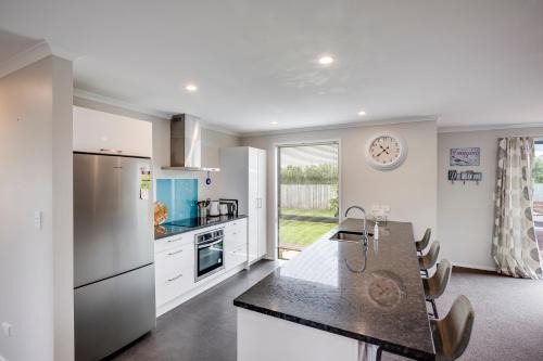 Waimarama House | SeaRenity - Waimarama Holiday Home