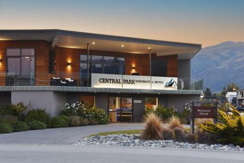 Lowburn Apartment | Central Park Apartments