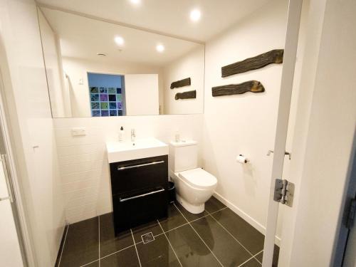 Wellington House | The Rugby Street Studio-Civic and Chic