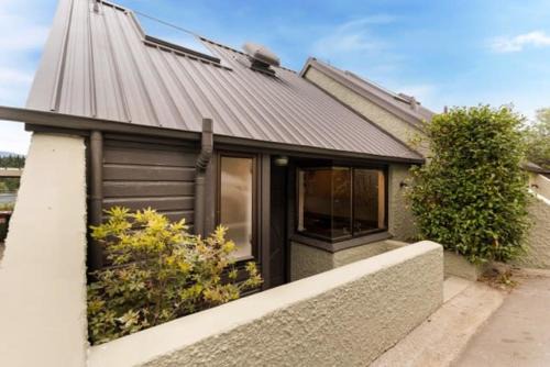 Queenstown Apartment | The Lodges CBD 3 Bedroom Apartment Walk To Town