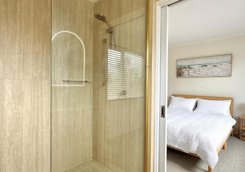 Mount Maunganui House | Relaxed Mount Getaway Close to Beach & Town