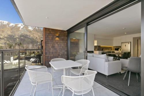 Arthur's Point Apartment | Rihir Apartment at the base of Coronet Peak