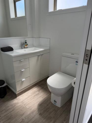 Greymouth Apartment | Modern Apartment in the heart of town