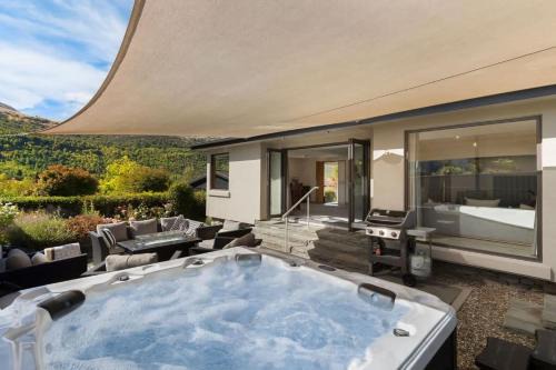 Arrowtown House | Botanical Bliss