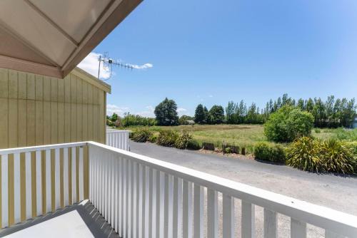 Turangi House | Trailside Escape - Lake Taupo Holiday Home