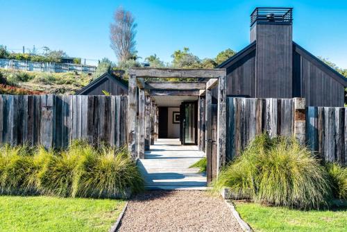 Blackpool House | Blackpool Boathouse - Stay Waiheke