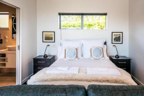 Matiatia Bay Apartment | Delamore Cove - Manuka - Stay Waiheke