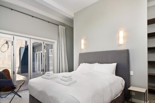 Gisborne Apartment | Renovated 3BR Apartment in CBD