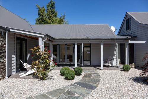 Lake Hayes Villa | Taramea Arrowtown by Sotheby's Luxury Rental Homes