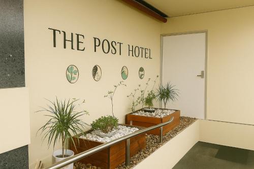 Porirua Hotel | The Post Hotel