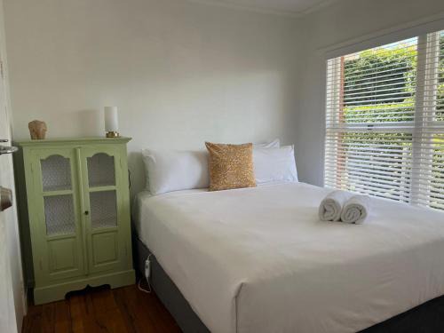Devonport Apartment | Devonport Comfort by Bespoke Stays