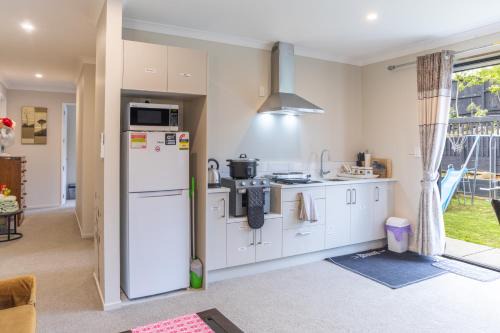 Pukekohe House | New two Bedroom house attached to main house
