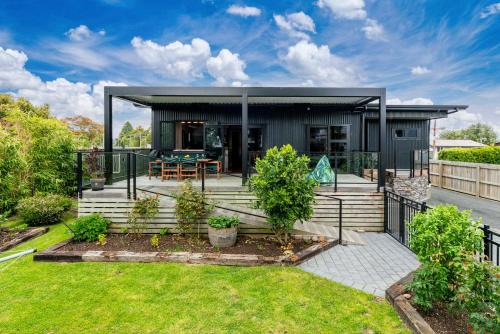 Taupo House | Scannell Grove - Lake Taupo Holiday Home