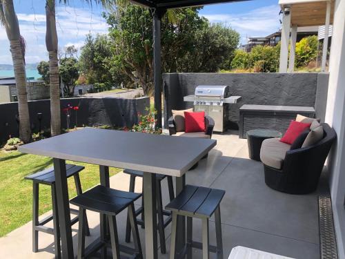 Maraetai Apartment | Coastal Palms Maraetai Beach Auckland NZ