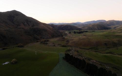 Mackenzie Country House | Airstrip Stays by Tiny Away