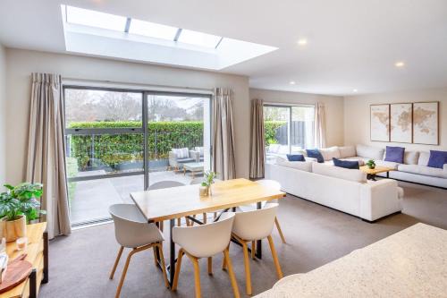 Christchurch Apartment | The Willows Parkside Retreat