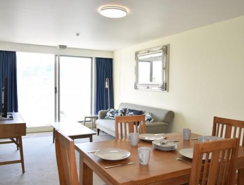 Oriental Bay Apartment | Wellington Waterfront, Exceptional Harbour Views
