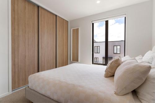 Mount Albert Apartment | The fern - Boutique Mount Albert Townhouse