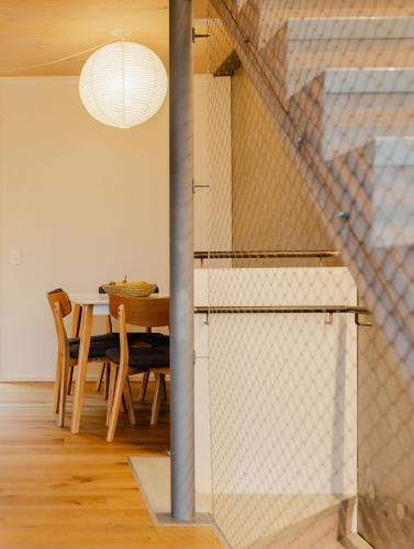 Te Aro Apartment | Spacious 2BR Oasis in Central Wellington w Terrace